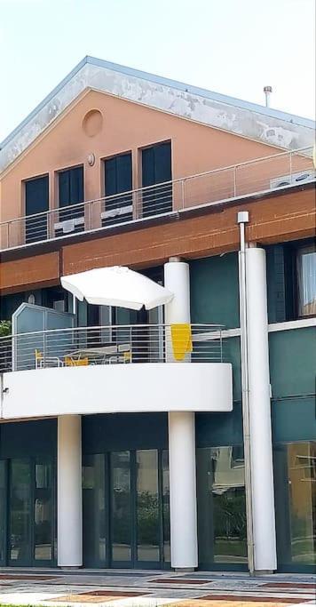 Orizzonte Marino Giallo Angolo Solare Verso La Laguna 卡瓦利诺 外观 照片