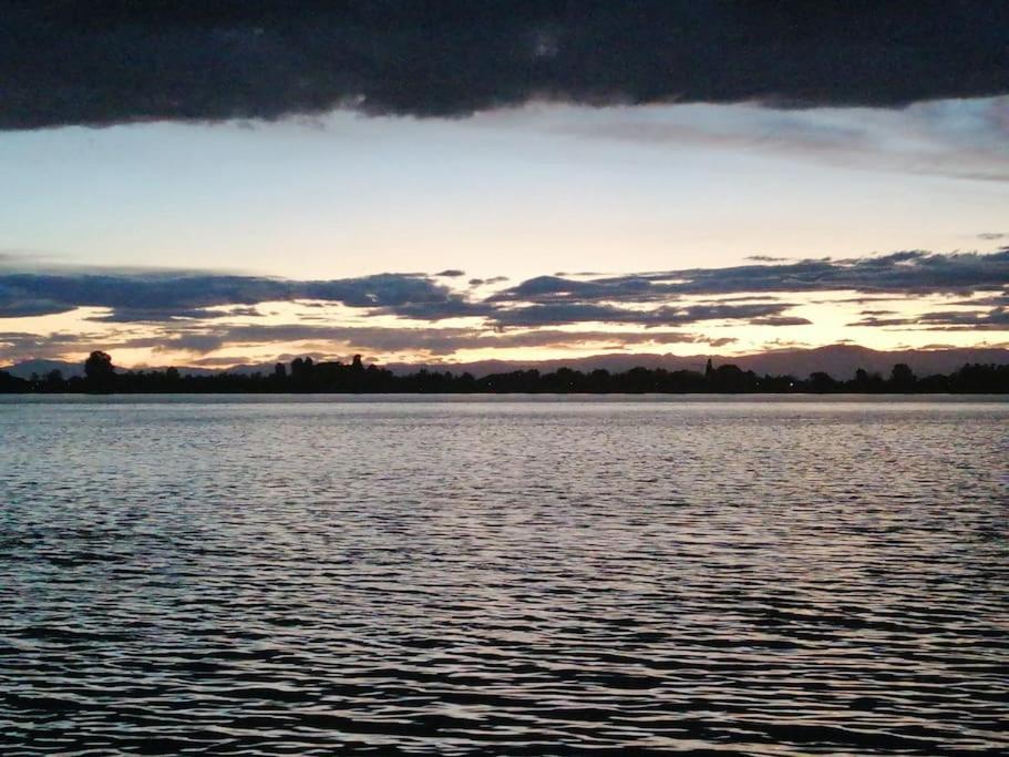 Orizzonte Marino Giallo Angolo Solare Verso La Laguna 卡瓦利诺 外观 照片
